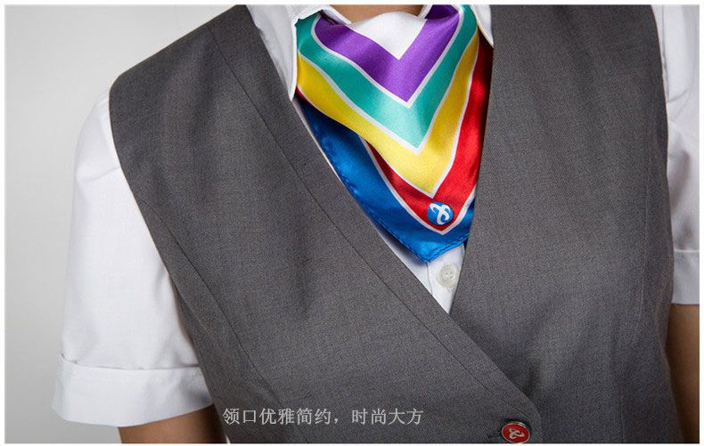 中國電信工作服領口細節